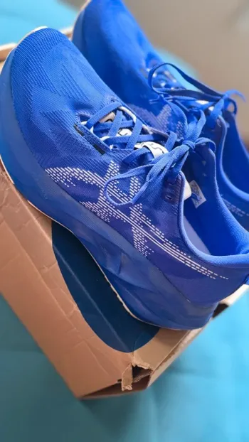Gebrauchtes Asics Novablast 5 bike — Bild 2 von 5