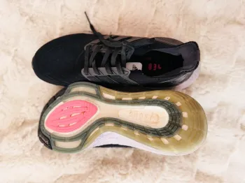 Używany Adidas Ultra Boost bike — zdjęcie 4 z 5