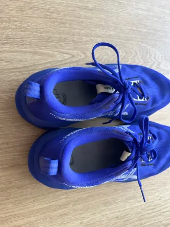 Asics Novablast 5 bike d'occasion — image 4 sur 5
