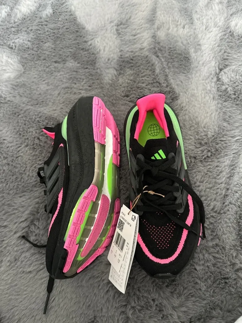 Gebrauchtes Adidas Ultra Boost Light bike — Bild 2 von 3