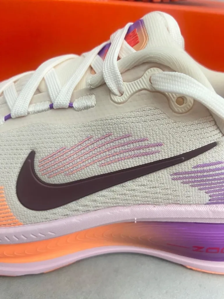 Nike Vomero 18 bike d'occasion — image 4 sur 11