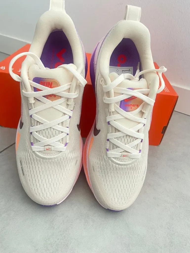 Nike Vomero 18 bike d'occasion — image 2 sur 11