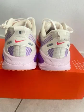 Nike Vomero 18 bike d'occasion — image 6 sur 11