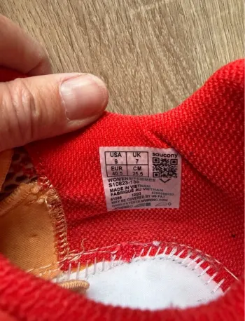 Used Saucony Kinvara 14 bike — image 4 of 8
