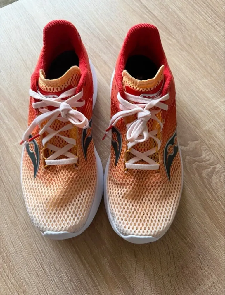 Used Saucony Kinvara 14 bike — image 3 of 8