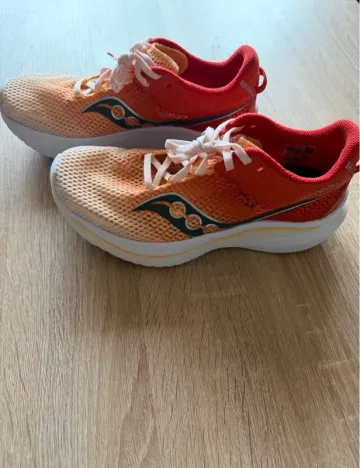 Used Saucony Kinvara 14 Running Shoes