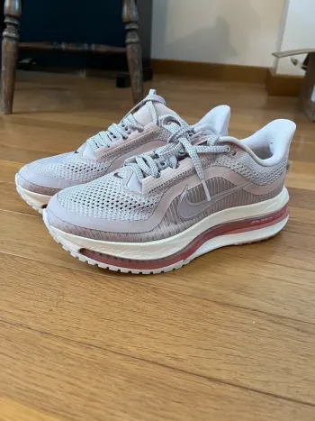 Używany Pegasus Premium Running Shoes