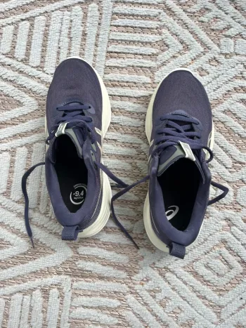 Used Asics Gel-Cumulus 27 bike — image 2 of 5