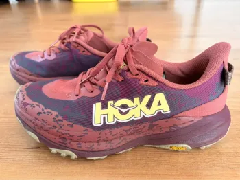 Tweedehands Hoka Speedgoat 6 bike — afbeelding 2 van 8