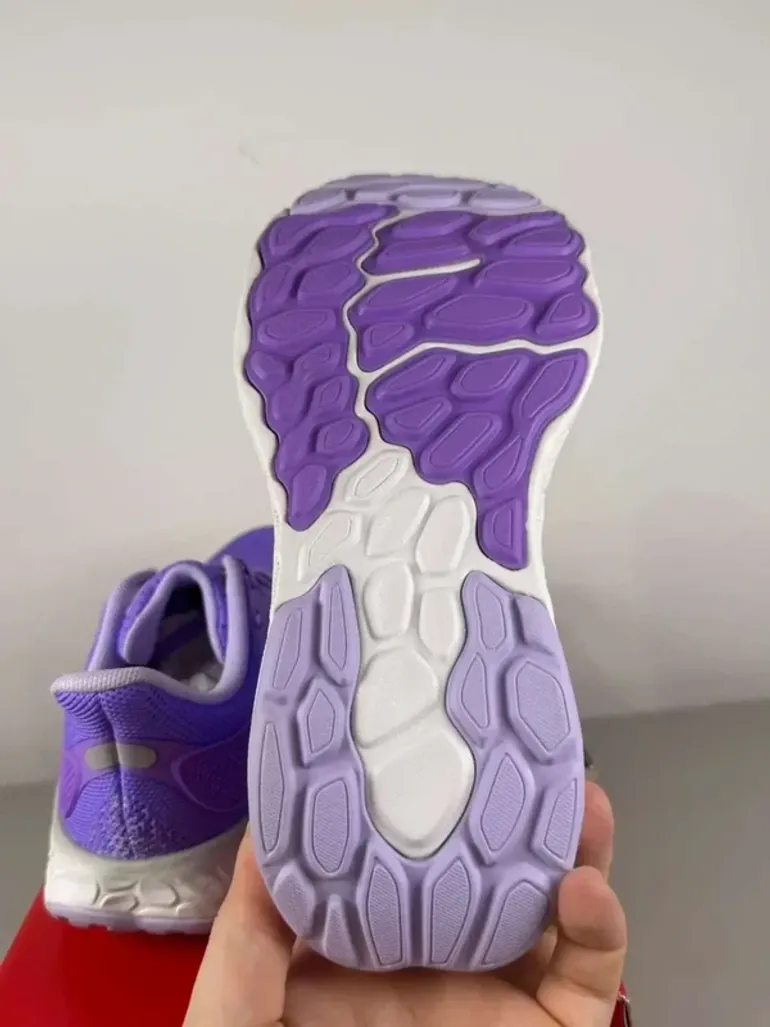 Used New Balance Fresh Foam bike — image 7 of 8
