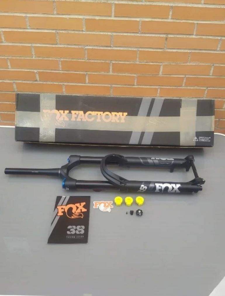 Brugt Fox 38 Performance 170mm GRIP 3P Boost 2023 bike — billede 19 af 21