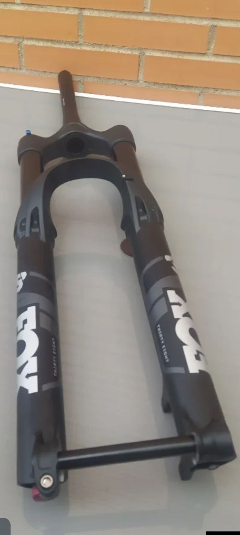 Brugt Fox 38 Performance 170mm GRIP 3P Boost 2023 bike — billede 16 af 21