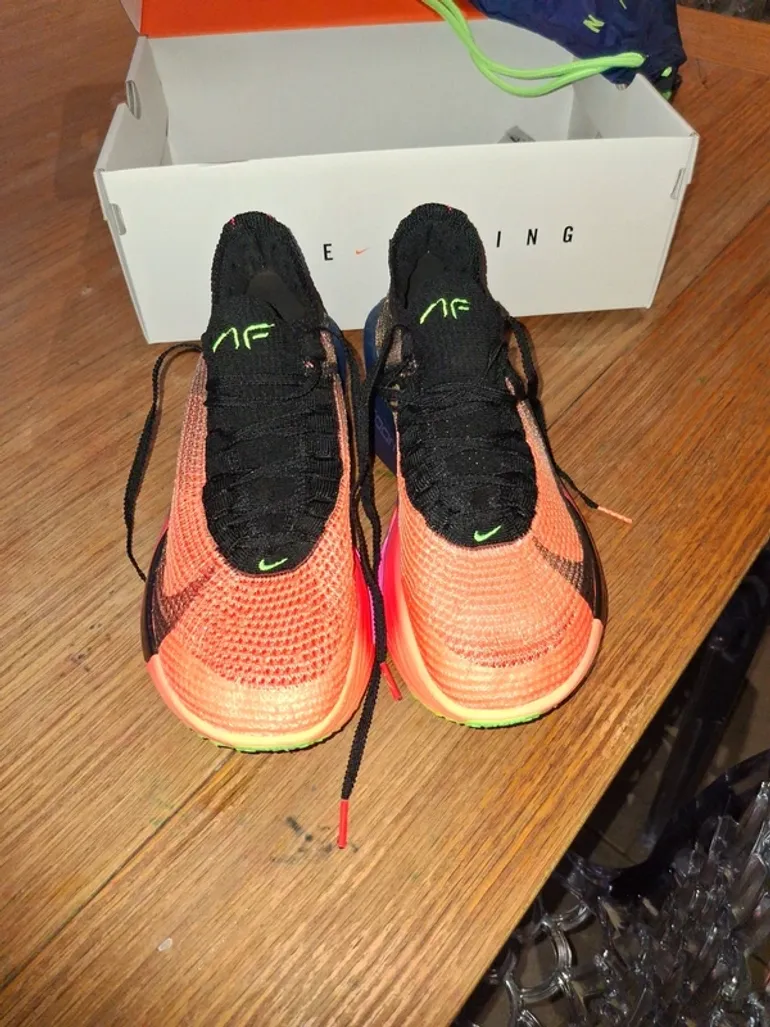 Used Orange Air Zoom bike — image 2 of 9