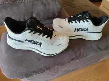 Hoka Bondi 9 Running Shoes usato