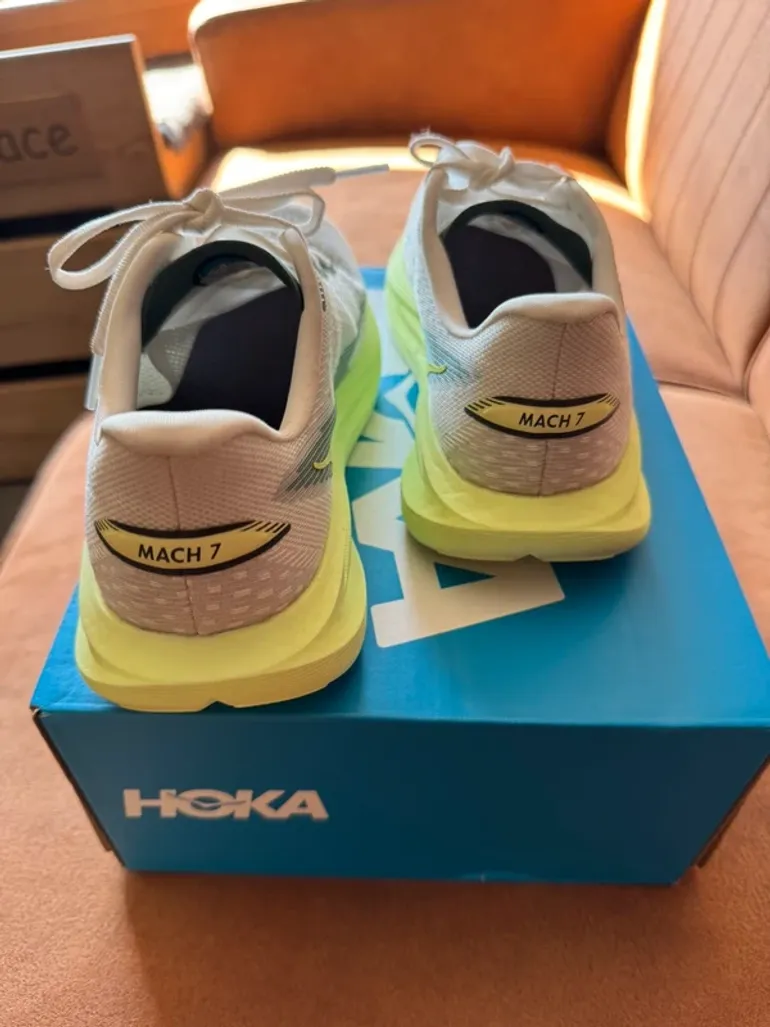 Used Hoka Mach 7 bike — image 3 of 4