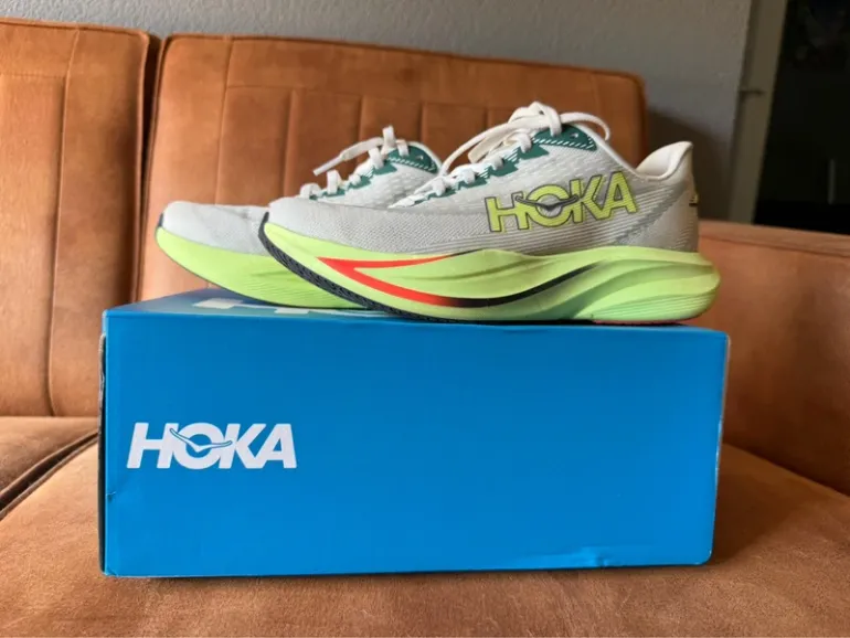 Used Hoka Mach 7 bike — image 2 of 4