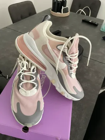 Použité Nike Schuhe Running Shoes