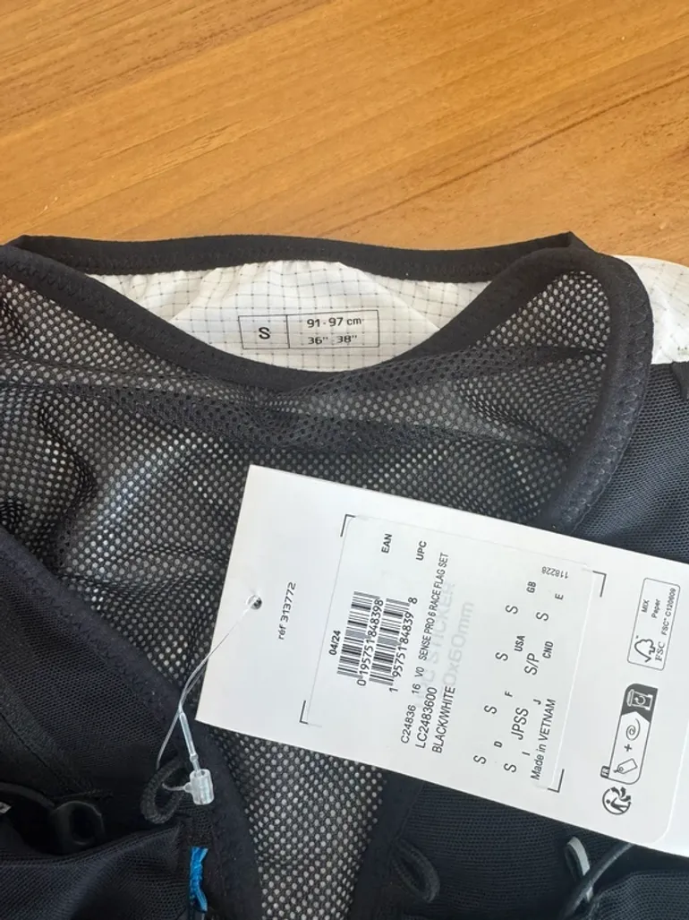 Used Salomon Trail Hydration Vest bike — image 3 of 3