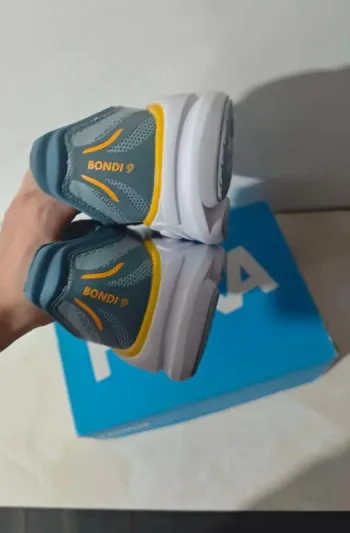 Gebrauchtes Hoka Bondi 9 bike — Bild 3 von 5