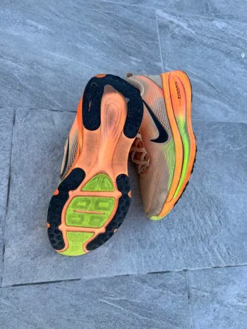 Tweedehands Nike Vomero 15 bike — afbeelding 4 van 6