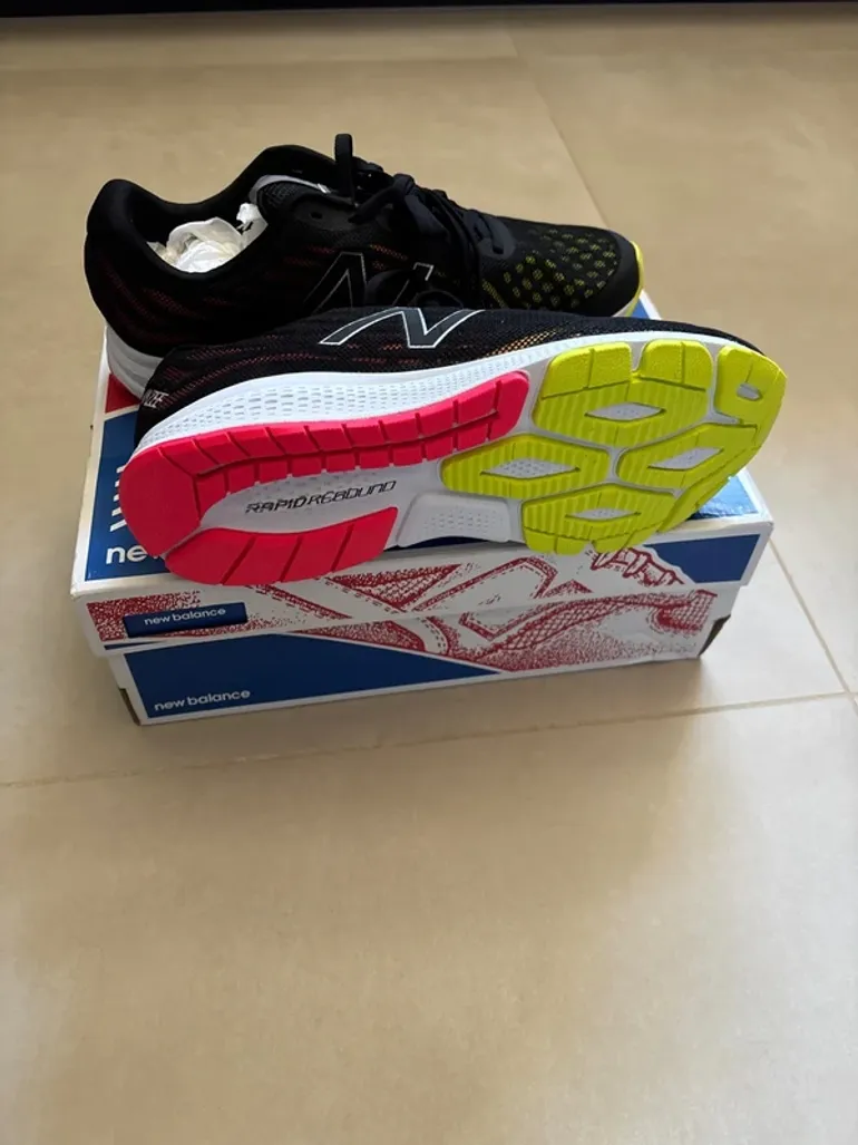 Used New Balance Vazee Rush bike — image 3 of 6