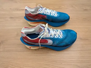 Tweedehands Premium Vaporfly Next% 4 PRM bike — afbeelding 2 van 13