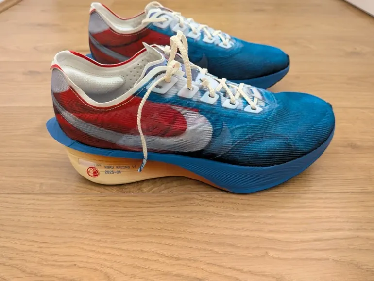 Tweedehands Premium Vaporfly Next% 4 PRM bike — afbeelding 3 van 13