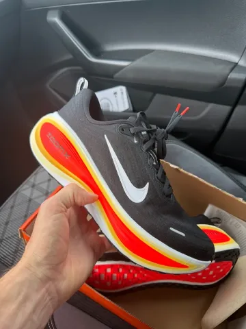 Używany Nike Vomero Plus Running Shoes