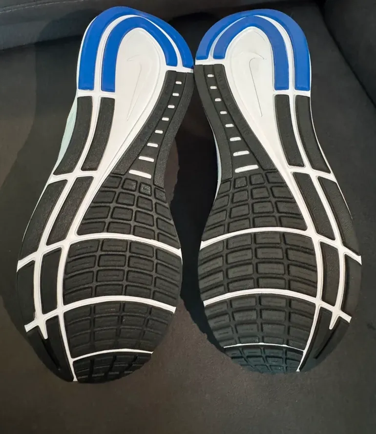 Used Hyper Nike Air Zoom Structure 24 bike — image 6 of 9