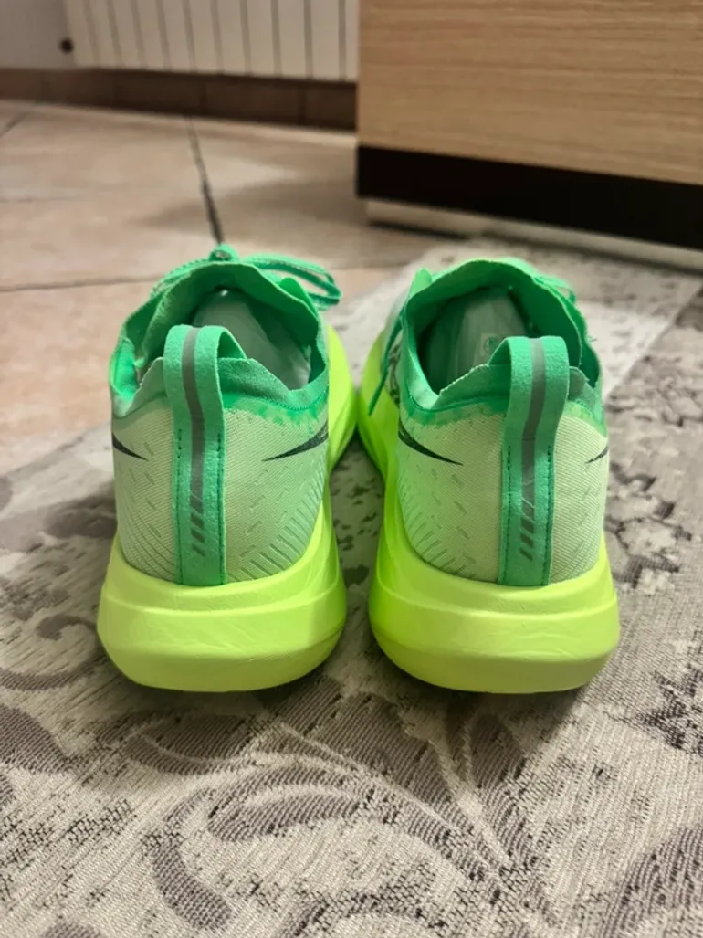 Gebrauchtes Saucony Megablast bike — Bild 2 von 7