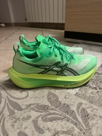 Używany Saucony Megablast Running Shoes
