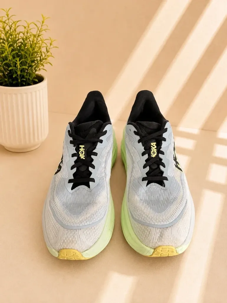 Used Hoka Mach 5 bike — image 3 of 4