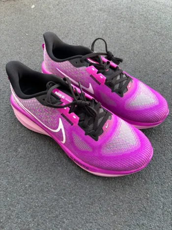 Použité Nike Vomero 17 Running Shoes