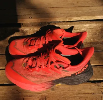 Gebrauchtes Hoka Speedgoat 5 Running Shoes