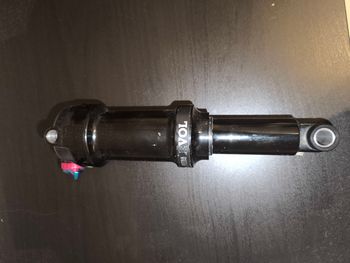 Used Fox FLOAT DPS Performance Rear Shock bike — image 2 of 6