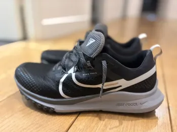 Gebrauchtes Pegasus Trail 4 Running Shoes