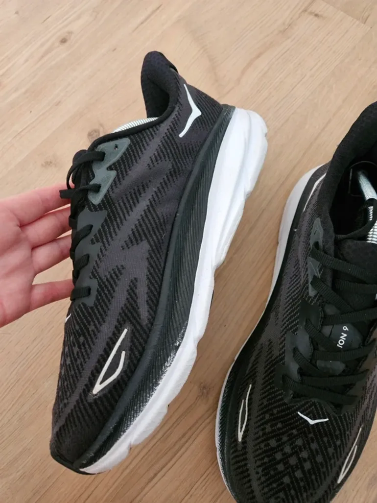 Used Hoka Clifton 9 bike — image 5 of 9