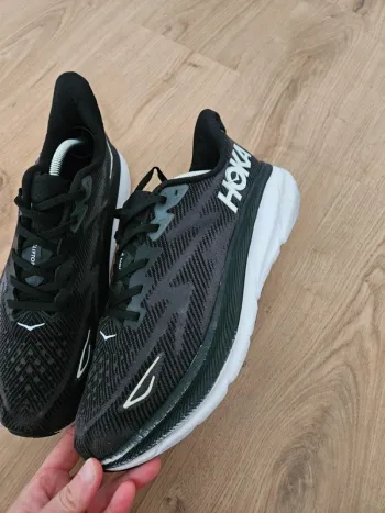 Used Hoka Clifton 9 bike — image 3 of 9