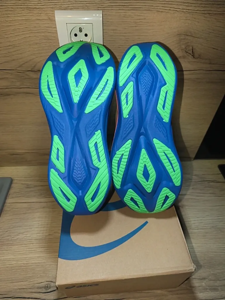 Asics Superblast 3 bike d'occasion — image 4 sur 5