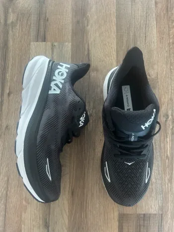 Gebrauchtes Hoka Clifton 9 Running Shoes