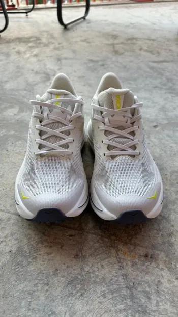 Used Hoka Challenger 8 Running Shoes