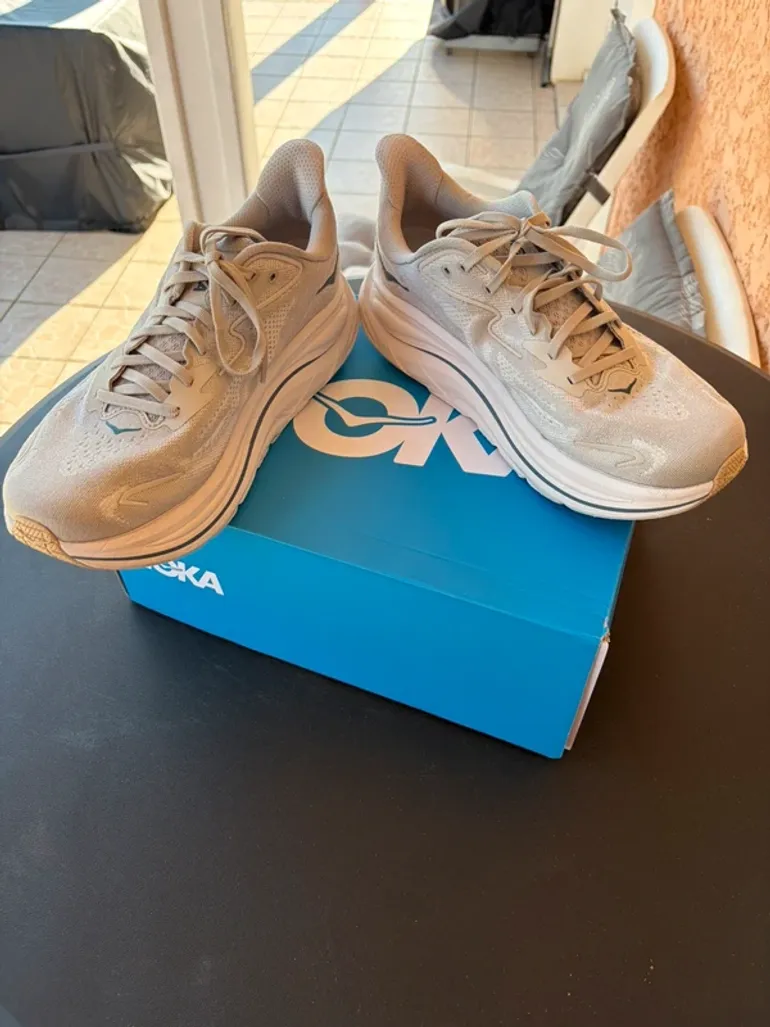 Used Hoka Clifton 10 bike — image 2 of 4