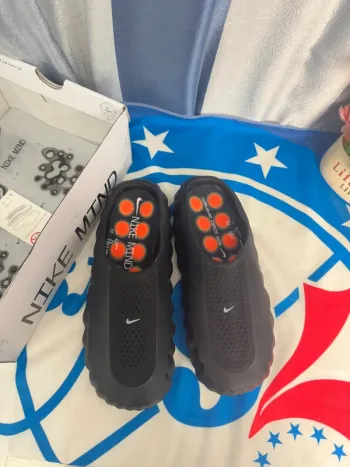 Gebrauchtes Nike Black Royal Running Shoes