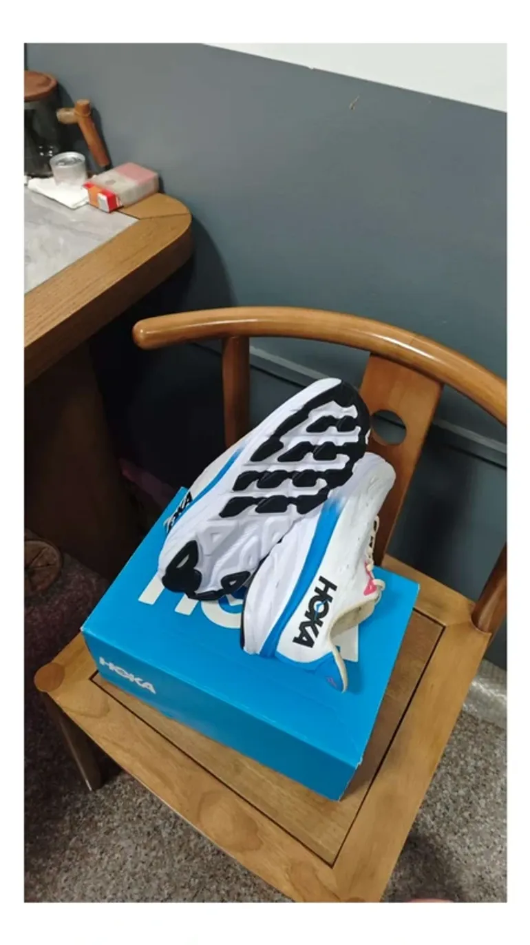 Used Hoka Clifton 9 bike — image 4 of 6