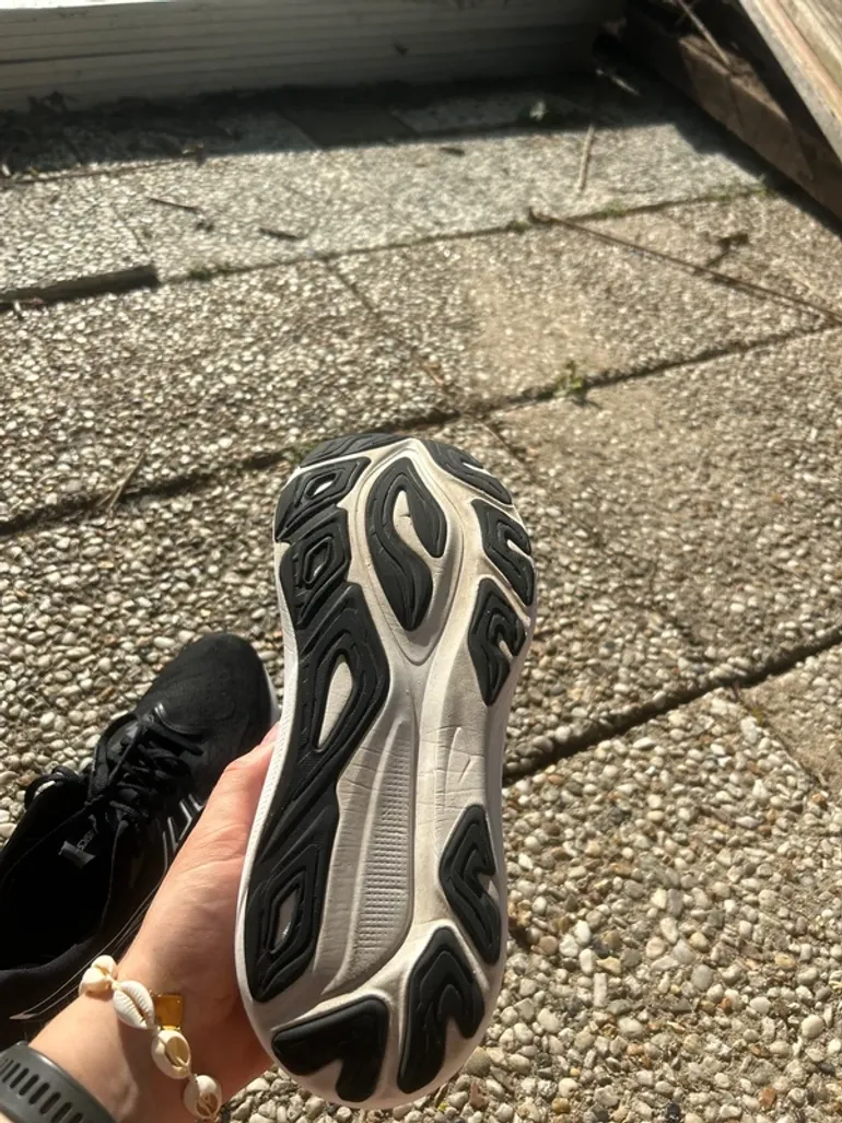 Used Asics GT-2000 14 bike — image 11 of 14