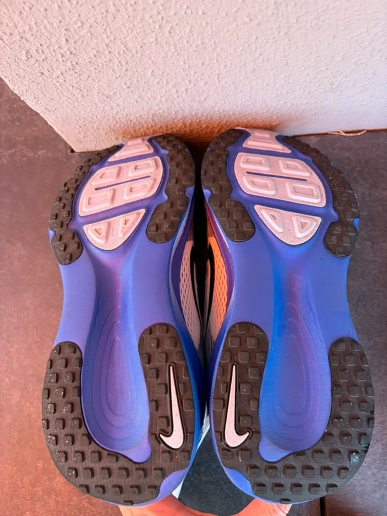 Used Hyper Vomero 18 bike — image 6 of 7