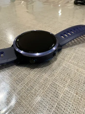 Used Garmin Forerunner 570 bike — image 4 of 7