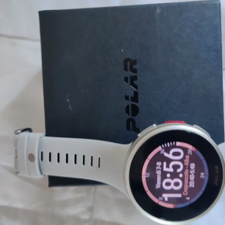 Used Polar Vantage V2 bike — image 5 of 10