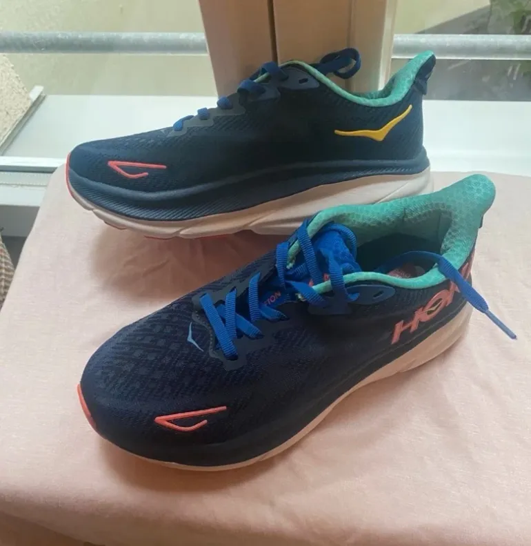 Used Ideal Hoka Laufschuhe Damen bike — image 2 of 6