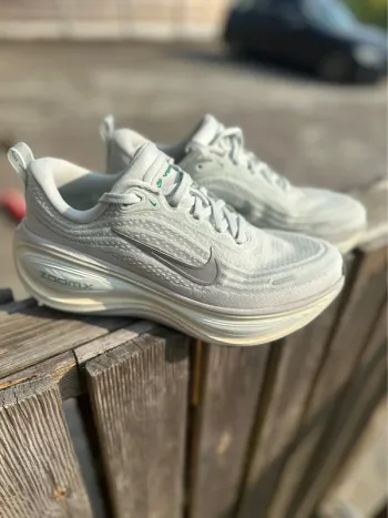 Gebrauchtes Nike Vomero Plus Running Shoes